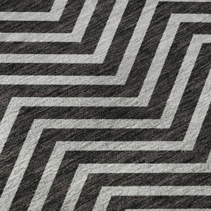 HomeRoots 8' Black And Ivory Chevron Round Rug - UV-Protected, Washable, Durable for High Traffic Spaces! 674224