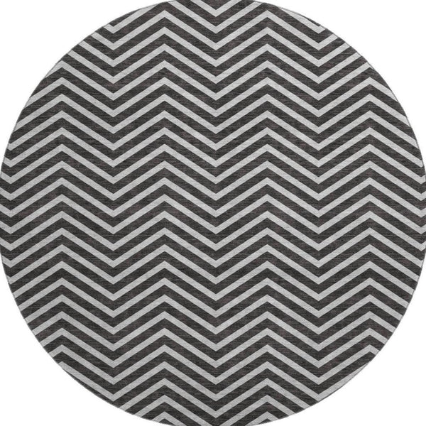 HomeRoots 8' Black And Ivory Chevron Round Rug - UV-Protected, Washable, Durable for High Traffic Spaces! 674224