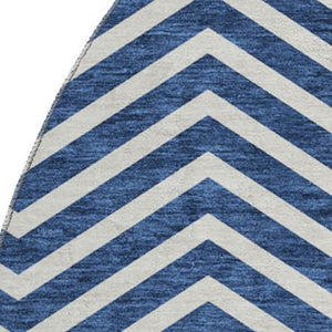HomeRoots 8' Blue And Ivory Chevron Round Rug - Durable, Washable, UV Protected for Indoor & Outdoor Use! 674230