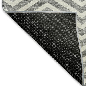 HomeRoots 5' X 8' Gray Chevron Area Rug – Washable, UV-Protected, Stain-Resistant for High-Traffic Homes 674241