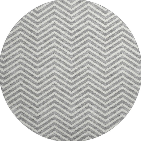 HomeRoots 8' Gray And Ivory Chevron Round Rug – Washable, UV Protected, Soft, Durable, Perfect for High Traffic Areas 674242