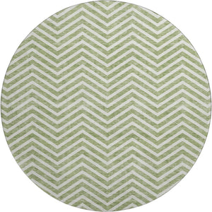 HomeRoots 8' Green and Ivory Chevron Round Rug - Washable, UV-Protected, Ideal for High-Traffic Homes & Spaces 674248