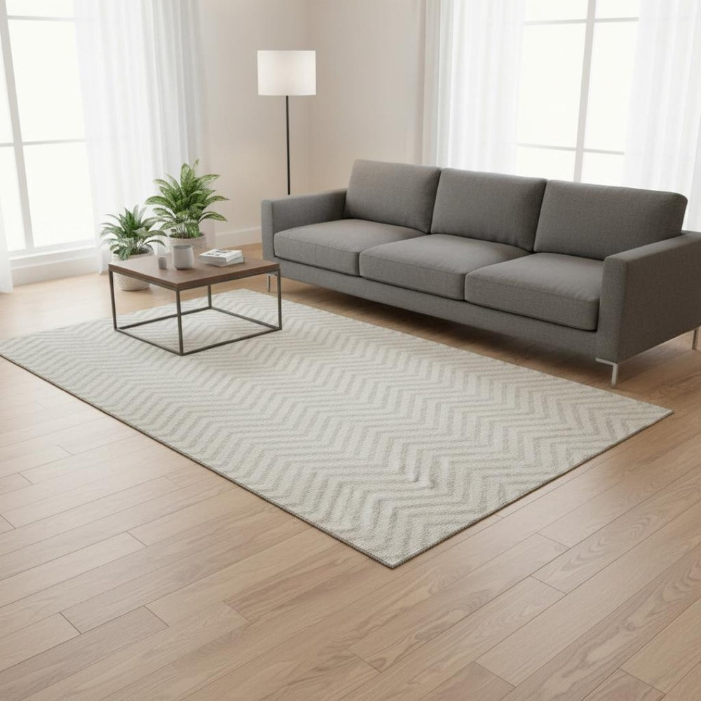 HomeRoots 5' X 8' Ivory and Beige Chevron Area Rug - Stylish, Washable, UV-Protected for Everyday Living Spaces 674253