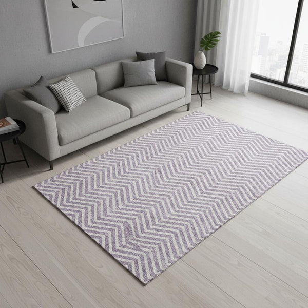 HomeRoots 5' X 8' Chevron Area Rug in Lilac & Ivory - Durable, Stain-Resistant, UV-Protected for Stylish Spaces 674259