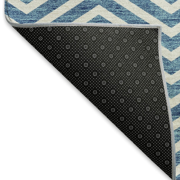 HomeRoots 8' Teal and Ivory Chevron Round Rug - Stylish, Washable, UV-Protected for Homes with Kids & Pets 674272