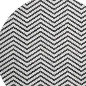HomeRoots 8' Modern White and Black Chevron Washable Round Rug - Durable, Stain-Resistant, UV Protected Design 674278