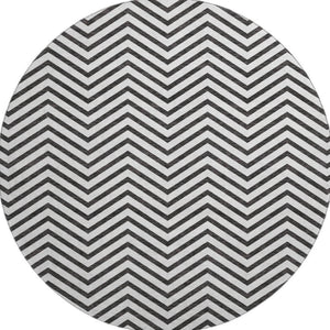 HomeRoots 8' Modern White and Black Chevron Washable Round Rug - Durable, Stain-Resistant, UV Protected Design 674278