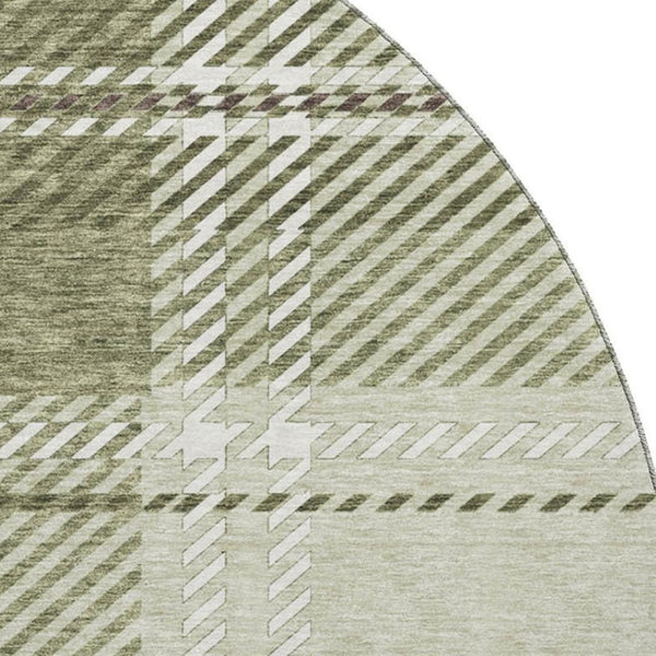 HomeRoots 8' Artichoke Green & Ivory Plaid Washable Round Rug - Stain-Resistant with UV Protection for Durability 674284