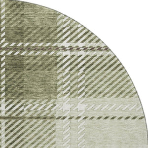 HomeRoots 8' Artichoke Green & Ivory Plaid Washable Round Rug - Stain-Resistant with UV Protection for Durability 674284