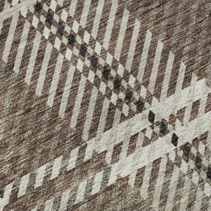 HomeRoots 8' Washable Round Rug in Brown, Ivory & Taupe Plaid - Durable, Stain-Resistant & UV Protected Decor 674296