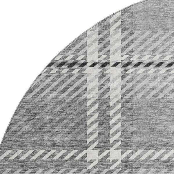 HomeRoots 8' Gray and Ivory Plaid Washable Round Rug - Durable, UV-Protected, Easy-Clean for Family Homes 674314