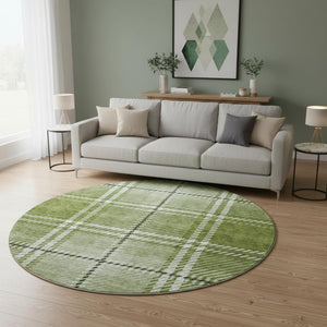 HomeRoots 8' Green and Ivory Plaid Round Rug – Durable, Stain-Resistant, UV Protected for Timeless Elegance 674320