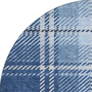 HomeRoots 8' Navy Blue and Ivory Plaid Round Rug - Washable, UV-Protected, Perfect for High-Traffic Areas! 674326