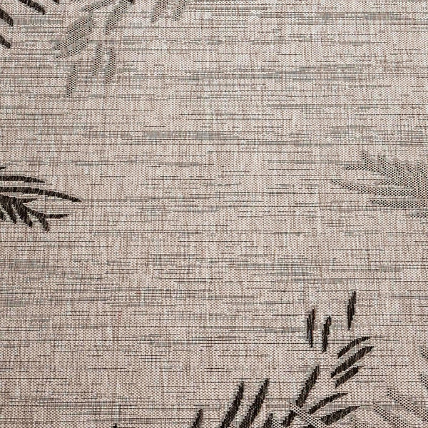 HomeRoots Floral Round Rug - Tropical-Inspired, Machine Washable, Stain-Resistant, Non-Slip for High-Traffic Areas 674393