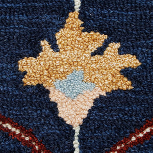 HomeRoots Wool Hand-Tufted Round Rug with Contemporary Trellis Design for Warmth and Comfort in Any Room 674451