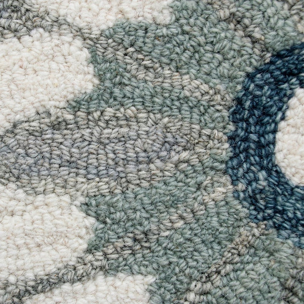 HomeRoots Wool Hand-Tufted Floral Round Rug - Washable, Artisan-Made, Low Pile for Comfort & Style in Any Room 674467