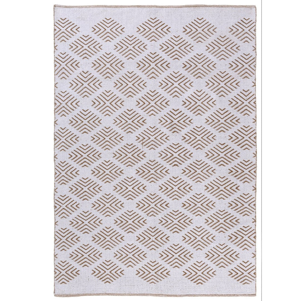 HomeRoots Diamond Hand-Woven Area Rug - Artisan-Crafted, Cotton Comfort with Unique Diamond Design for Any Decor 674529