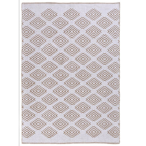 HomeRoots Diamond Hand-Woven Area Rug - Artisan-Crafted, Cotton Comfort with Unique Diamond Design for Any Decor 674529