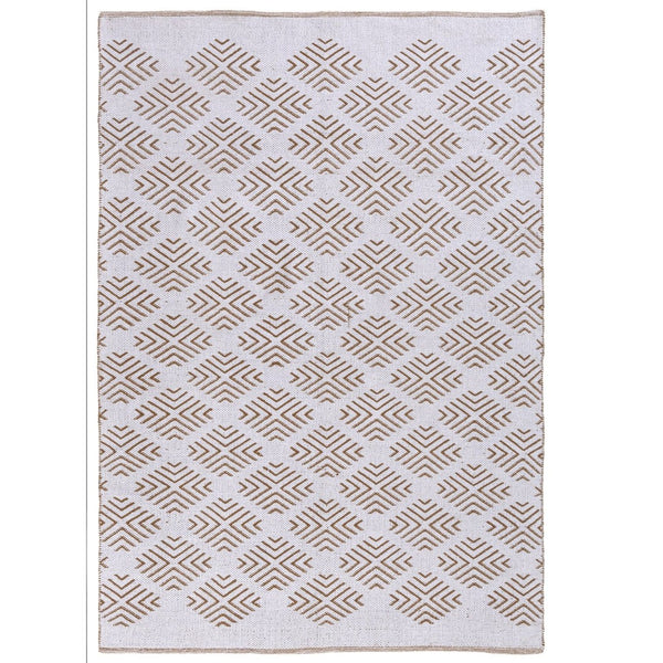 HomeRoots Diamond Hand-Woven Area Rug - Artisan-Crafted, Cotton Comfort with Unique Diamond Design for Any Decor 674529