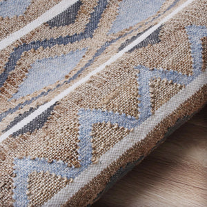 HomeRoots Jute Hand-Woven Geometric Area Rug - Unique Artisan Crafted Natural Fiber Decor for Modern Spaces 674540