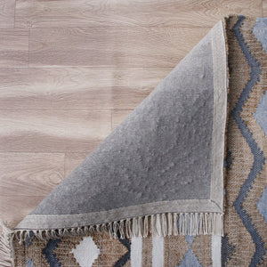 HomeRoots Jute Hand-Woven Geometric Area Rug - Unique Artisan Crafted Natural Fiber Decor for Modern Spaces 674540