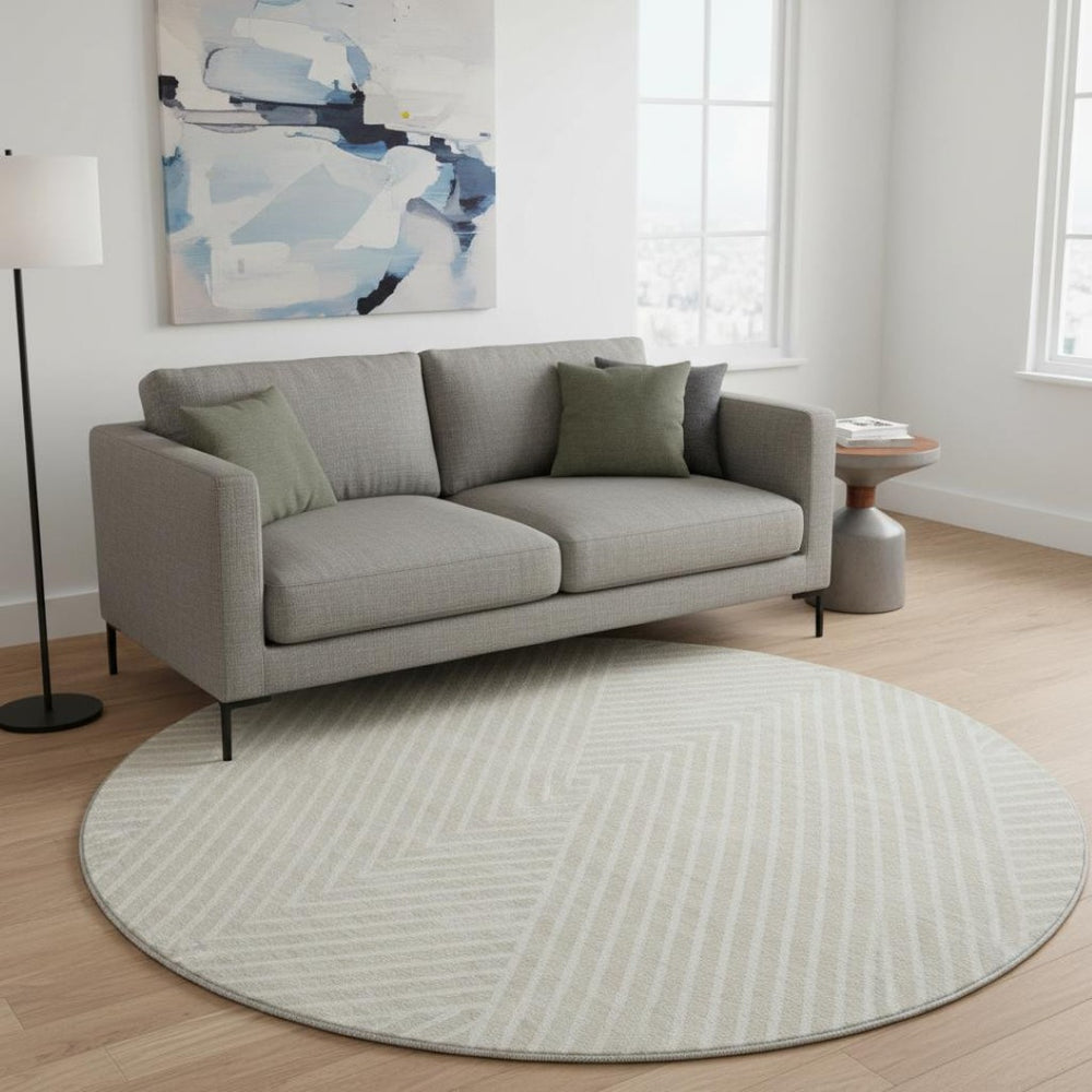 HomeRoots 8' Stylish Beige and Ivory Geometric Round Rug – Washable, UV Protected, Perfect for Homes with Kids! 674625