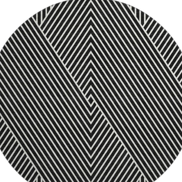 HomeRoots 8' Black And Ivory Geometric Round Rug - Washable, UV-Protected, Durable, Modern Design for Homes 674631