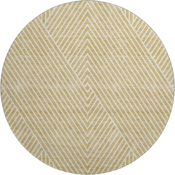 HomeRoots 8' Gold and Ivory Geometric Round Rug – Washable, UV Protected, Perfect for Busy Homes & Pets! 674649