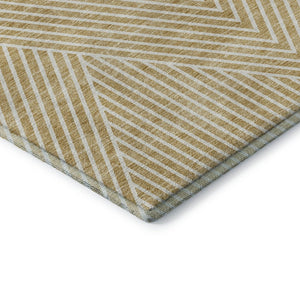 HomeRoots 8' Gold and Ivory Geometric Round Rug – Washable, UV Protected, Perfect for Busy Homes & Pets! 674649
