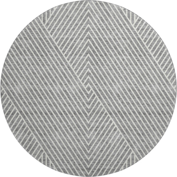HomeRoots 8' Gray and Ivory Geometric Washable Round Rug - Stain Resistant, UV Protected, Ideal for High-Traffic Areas 674655