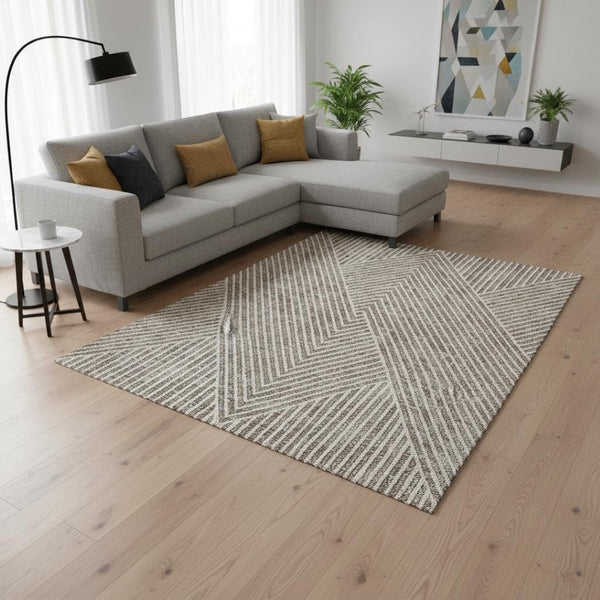 HomeRoots 8' X 10' Taupe and Ivory Geometric Area Rug - Washable, UV Protected, Perfect for High Traffic Spaces 674668