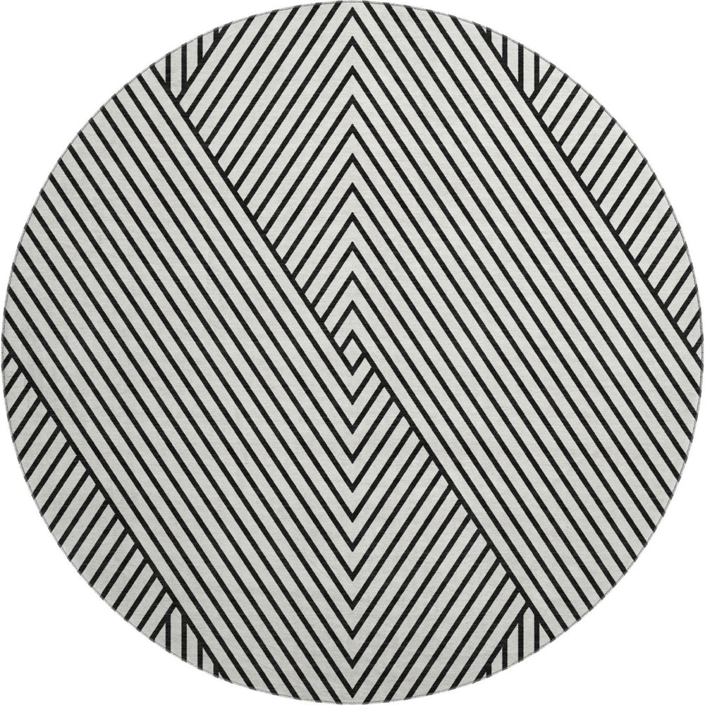 HomeRoots 8' Stylish Geometric Washable Round Rug with UV Protection - Perfect for Modern Homes & Outdoor Spaces 674685