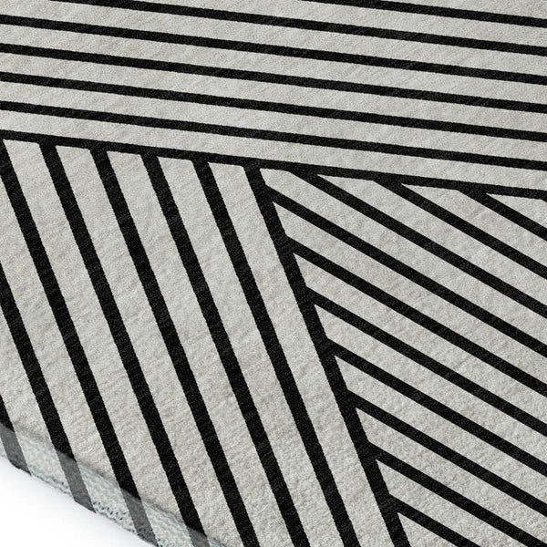 HomeRoots 9' X 12' Modern Black and White Geometric Area Rug – Washable, Stain Resistant with UV Protection 674687