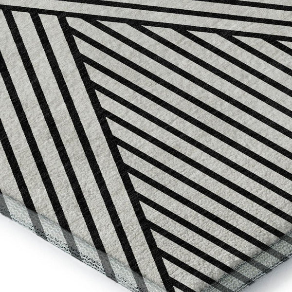 HomeRoots 10' X 14' Stylish White & Black Geometric Area Rug – Washable, UV-Protected, Perfect for Active Homes! 674688