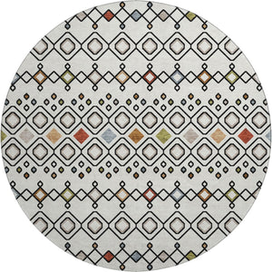 HomeRoots 8' Southwestern Washable Round Rug in Ivory, Red & Green - UV Resistant, Stain-Proof, Durable Design 674709