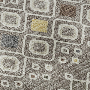 HomeRoots 8' Southwestern Washable Round Rug in Taupe, Ivory & Gold - UV Protected, Stain Resistant & Durable 674745