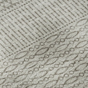 HomeRoots 8' Beige and Ivory Striped Washable Round Rug - UV Protected, Stain-Resistant, Durable for High-Traffic Areas 674757
