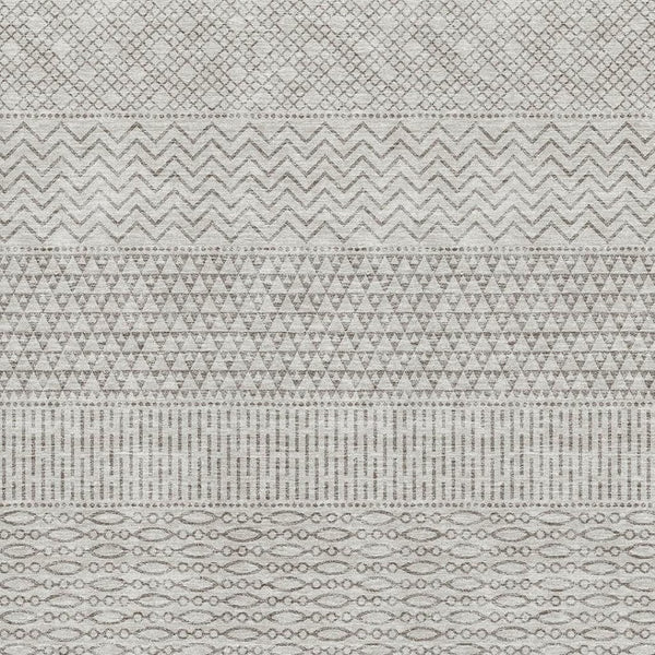 HomeRoots 8' X 10' Beige And Ivory Striped Area Rug – Washable, UV Protected, Stain Resistant for Busy Homes 674758