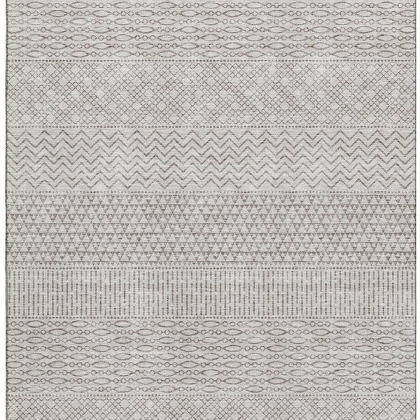 HomeRoots 8' X 10' Beige And Ivory Striped Area Rug – Washable, UV Protected, Stain Resistant for Busy Homes 674758