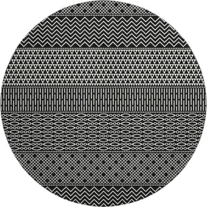 HomeRoots 8' Black and Ivory Striped Washable Round Rug - Durable, UV Protected, Ideal for Busy Households! 674763