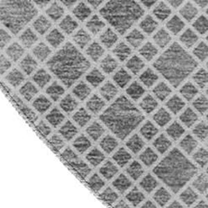 HomeRoots 8' Stylish Gray and Silver Striped Washable Round Rug with UV Protection for High Traffic Areas 674781