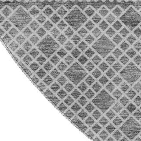 HomeRoots 8' Stylish Gray and Silver Striped Washable Round Rug with UV Protection for High Traffic Areas 674781