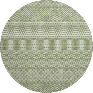 HomeRoots 8' Stylish Green & Ivory Striped Washable Round Rug - Stain Resistant & UV Protected for Busy Homes 674787
