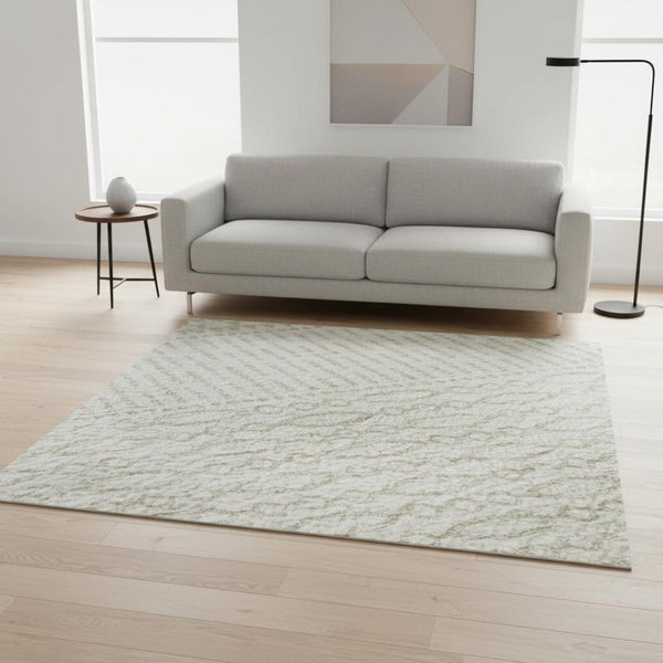 HomeRoots 5' X 8' Ivory And Beige Striped Area Rug - Washable, UV Protected, Ideal for Busy Homes and Stylish Decor 674792