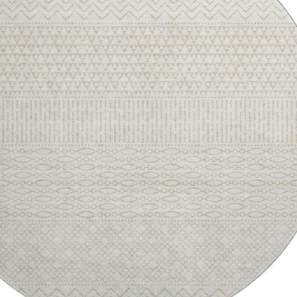 HomeRoots 8' Ivory and Beige Striped Washable Round Rug - Durable, UV Protected, Perfect for High-Traffic Areas! 674793