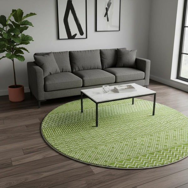 HomeRoots 8' Vibrant Lime Green & Ivory Striped Round Rug - Washable, UV-Protected, Durable for High-Traffic Areas 674799