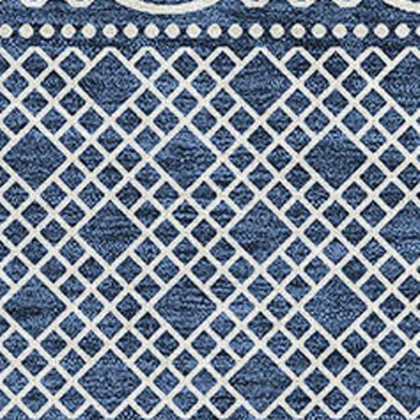 HomeRoots 5' X 8' Navy Blue & Ivory Striped Area Rug - Washable, UV-Protected, Perfect for Coastal Spaces! 674804