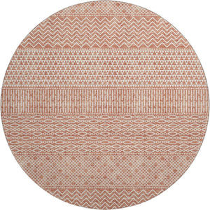HomeRoots 8' Salmon and Ivory Striped Washable Round Rug - UV Resistant, Durable, Stylish for Any Space! 674817
