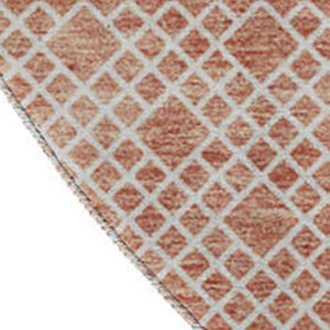 HomeRoots 8' Salmon and Ivory Striped Washable Round Rug - UV Resistant, Durable, Stylish for Any Space! 674817