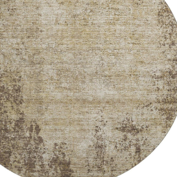 HomeRoots 8' Washable Brown and Beige Abstract Round Rug with UV Protection - Stylish, Durable, and Easy-Care! 674835